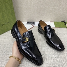 Gucci Leather Shoes